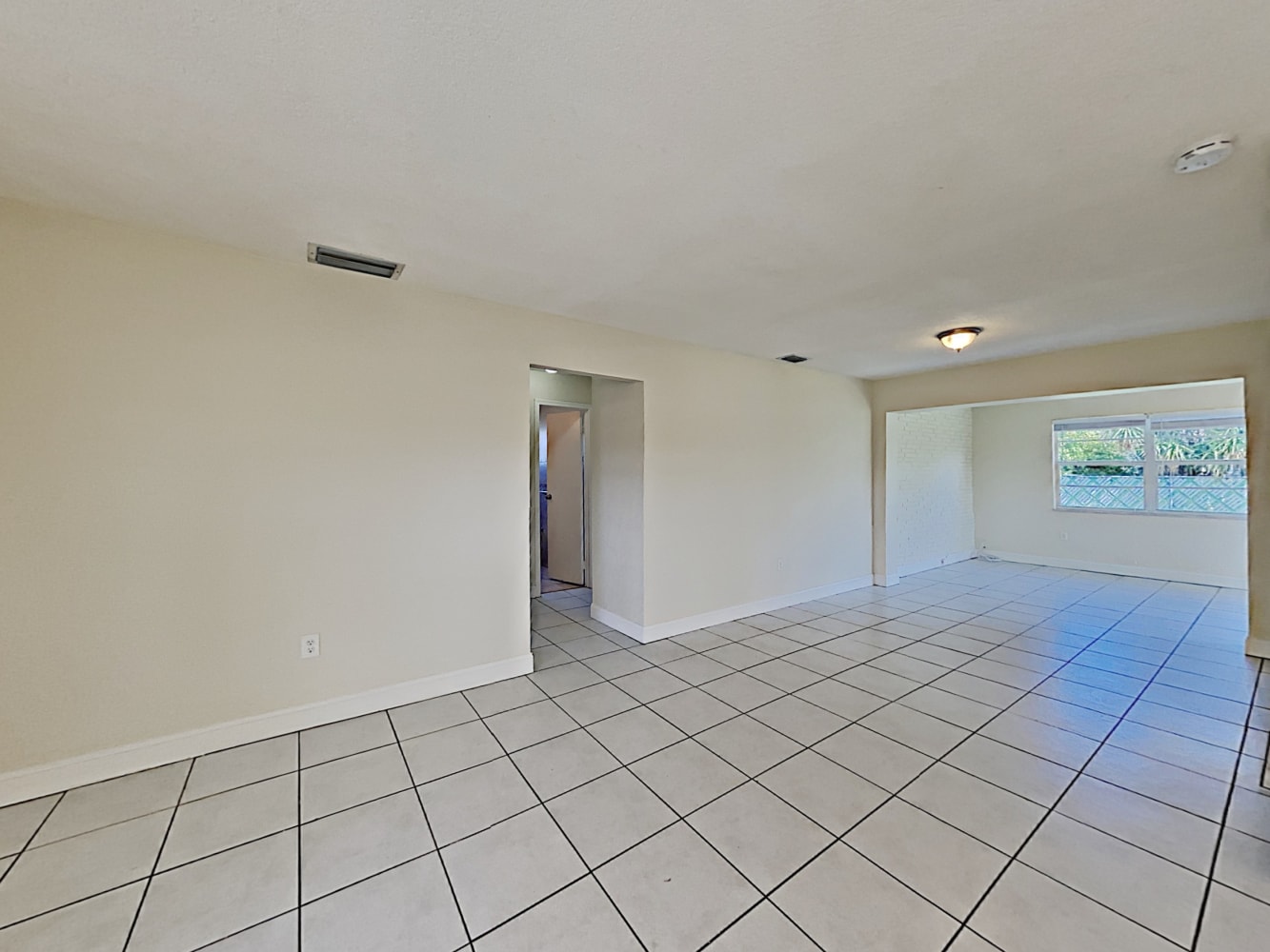 10641 NW 27th Ct Sunrise photo 4
