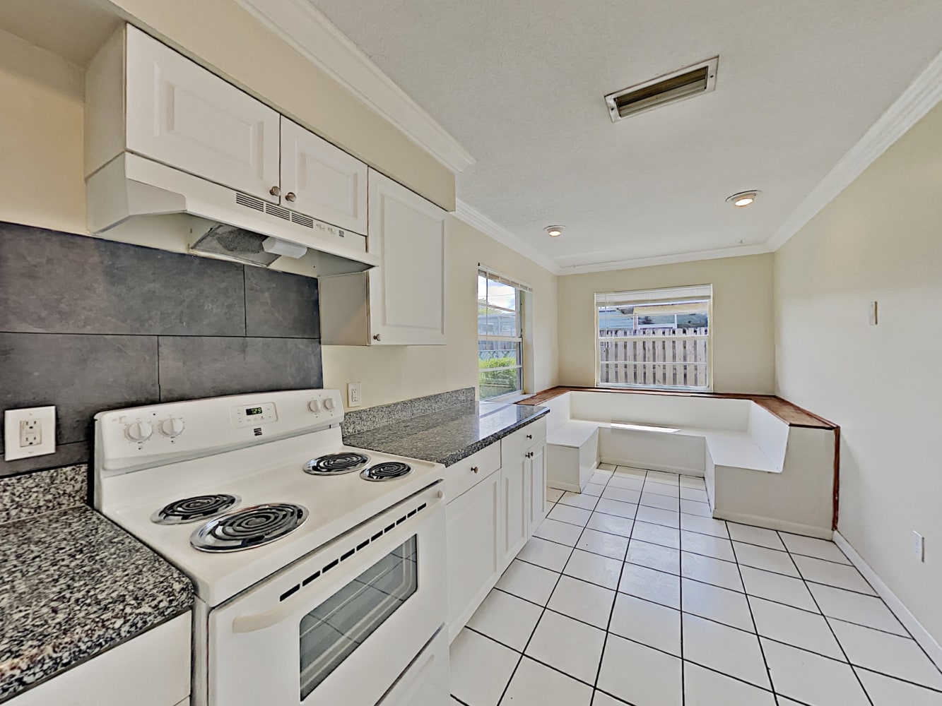 10641 NW 27th Ct Sunrise photo 8