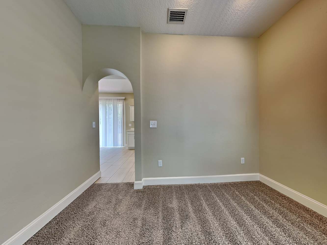 11926 Lark Song Loop Riverview photo 6