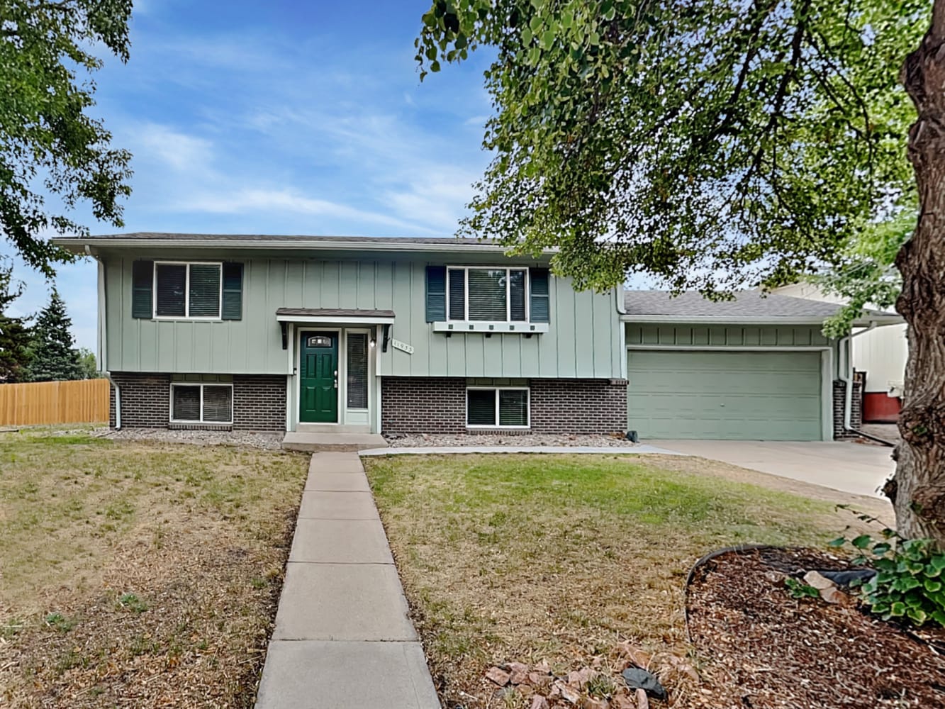 11933 E Oregon Cir, Aurora