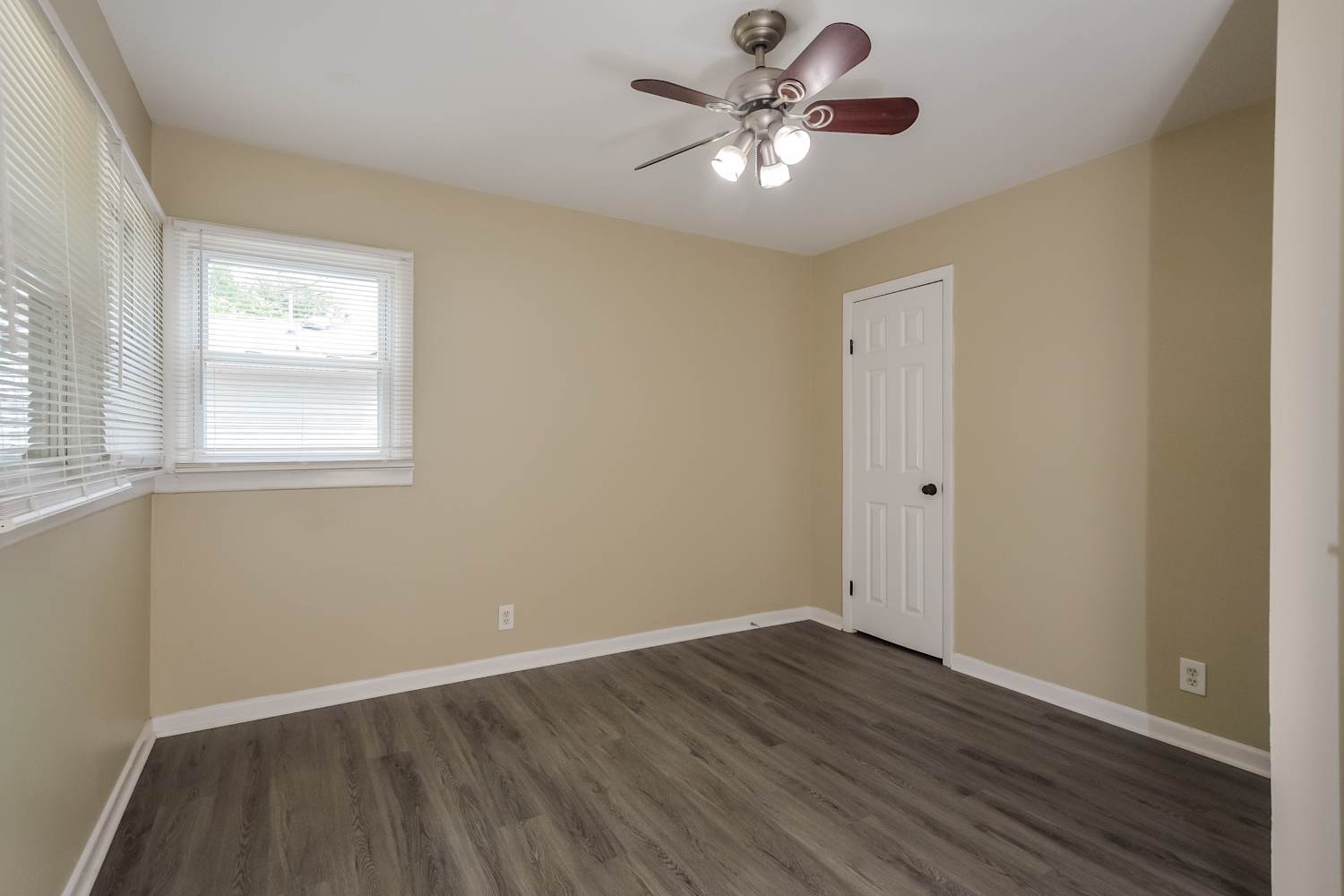1227 S Lawler Ave Lombard photo 12