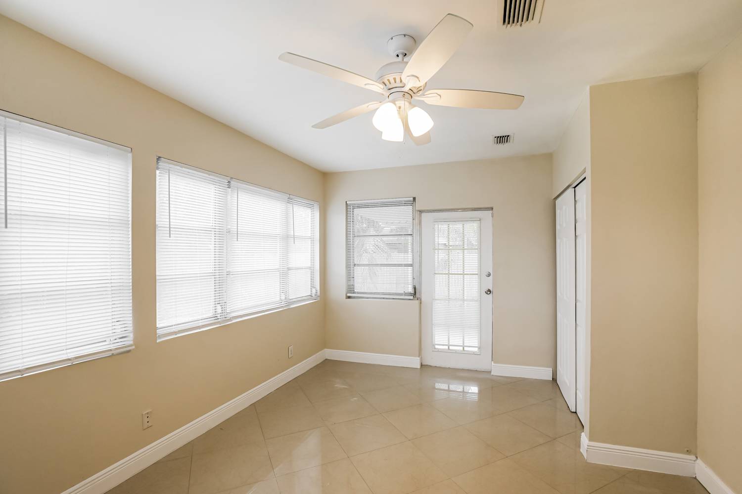 1251 SW 9th Ave Deerfield Beach photo 8