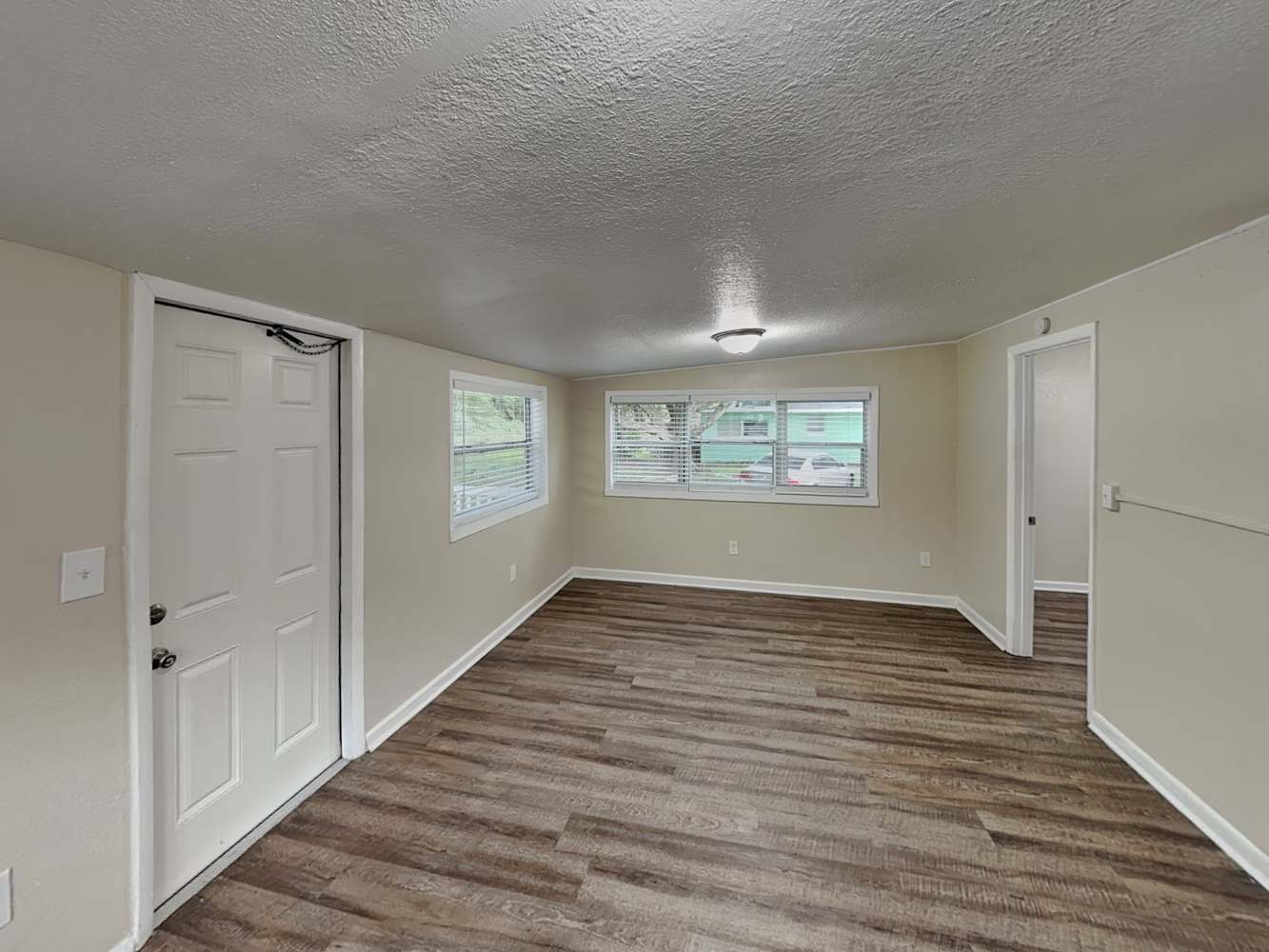 1317 S Mellonville Ave Sanford photo 8