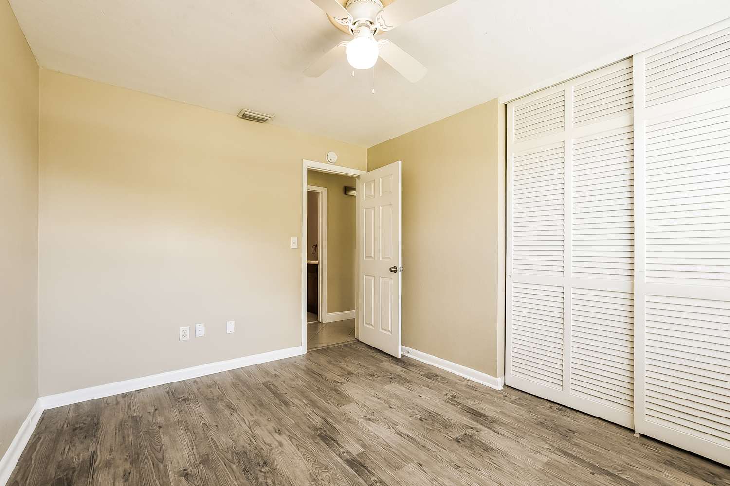 1324 W Hartley Cir Deltona photo 14