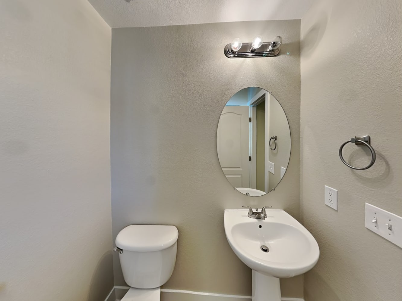 133 Gilliflower Ave Las Vegas photo 17