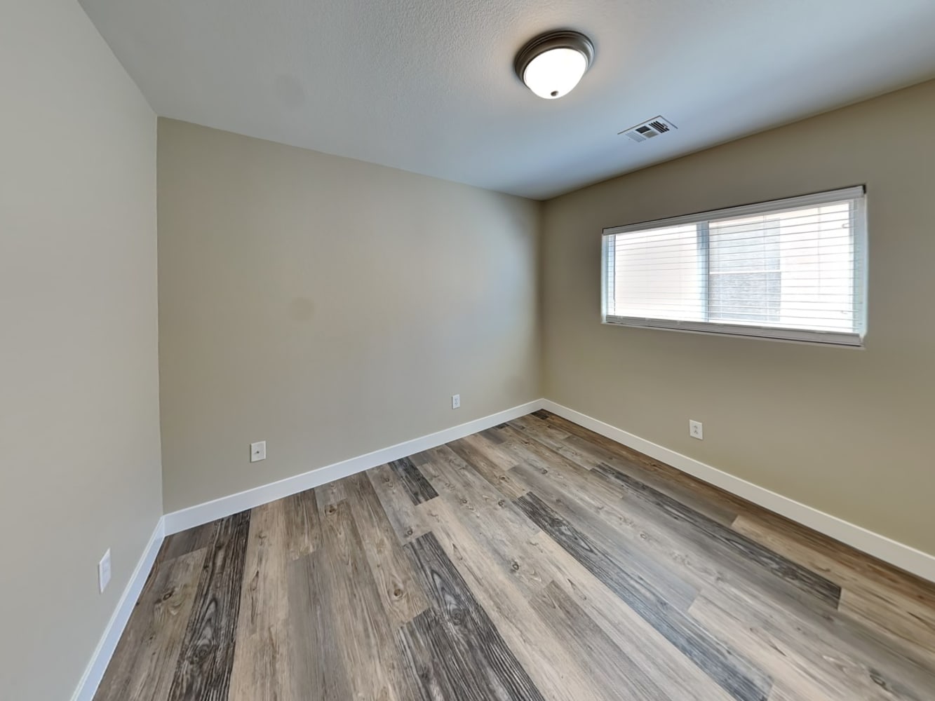 133 Gilliflower Ave Las Vegas photo 12