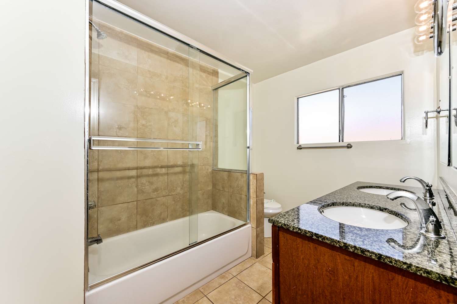 13425 Ebell St Van Nuys photo 11