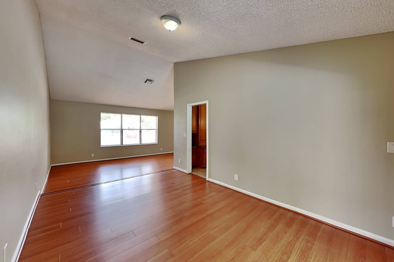 13643 Ishnala Cir Wellington photo 8