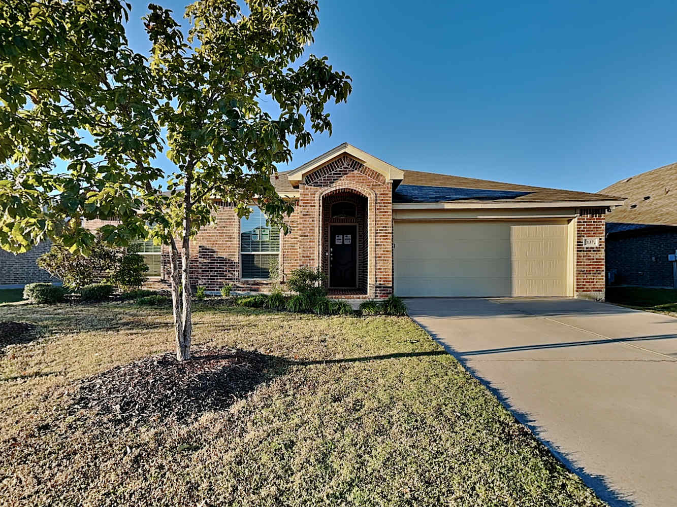 137 Acadia, Forney