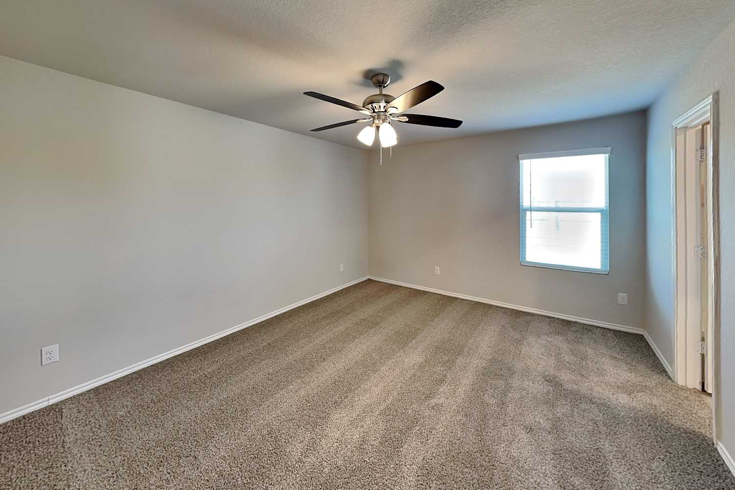138 Pasadena Pl New Braunfels photo 9