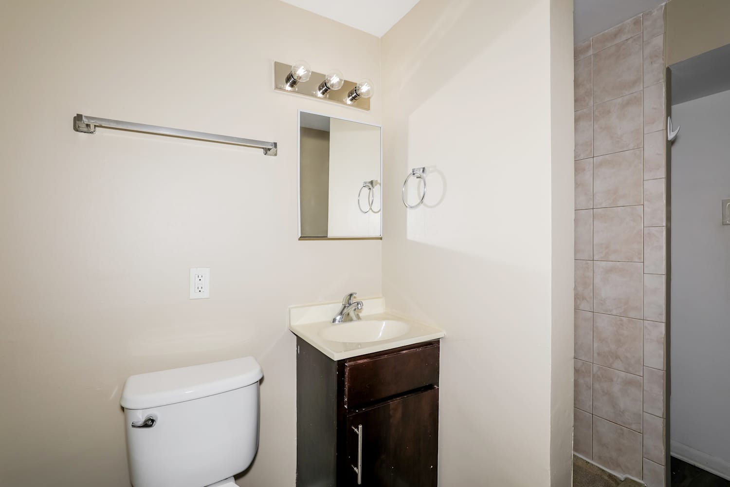 1381 Alberta Ct Glendale Heights photo 16