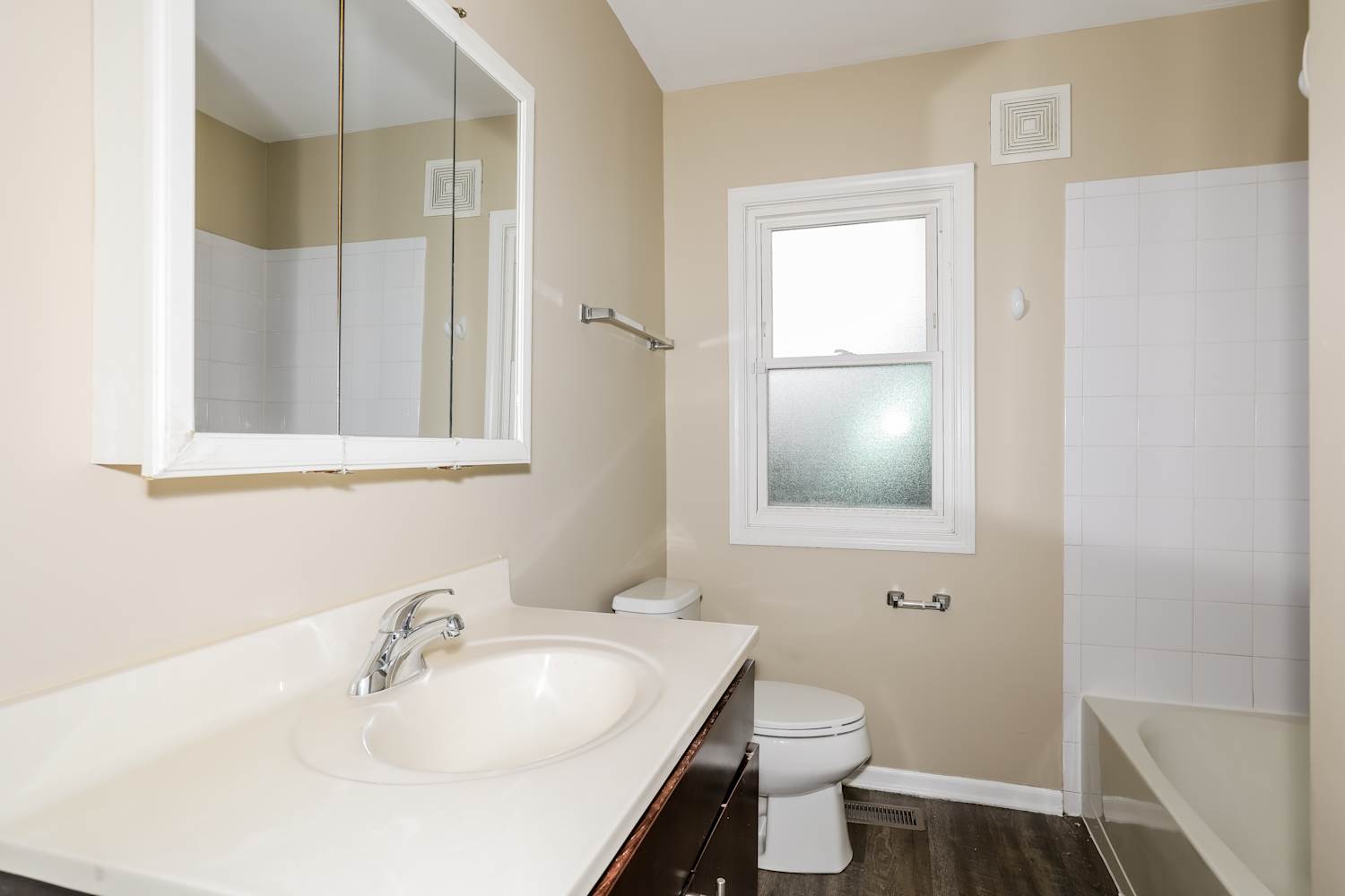 1381 Alberta Ct Glendale Heights photo 15