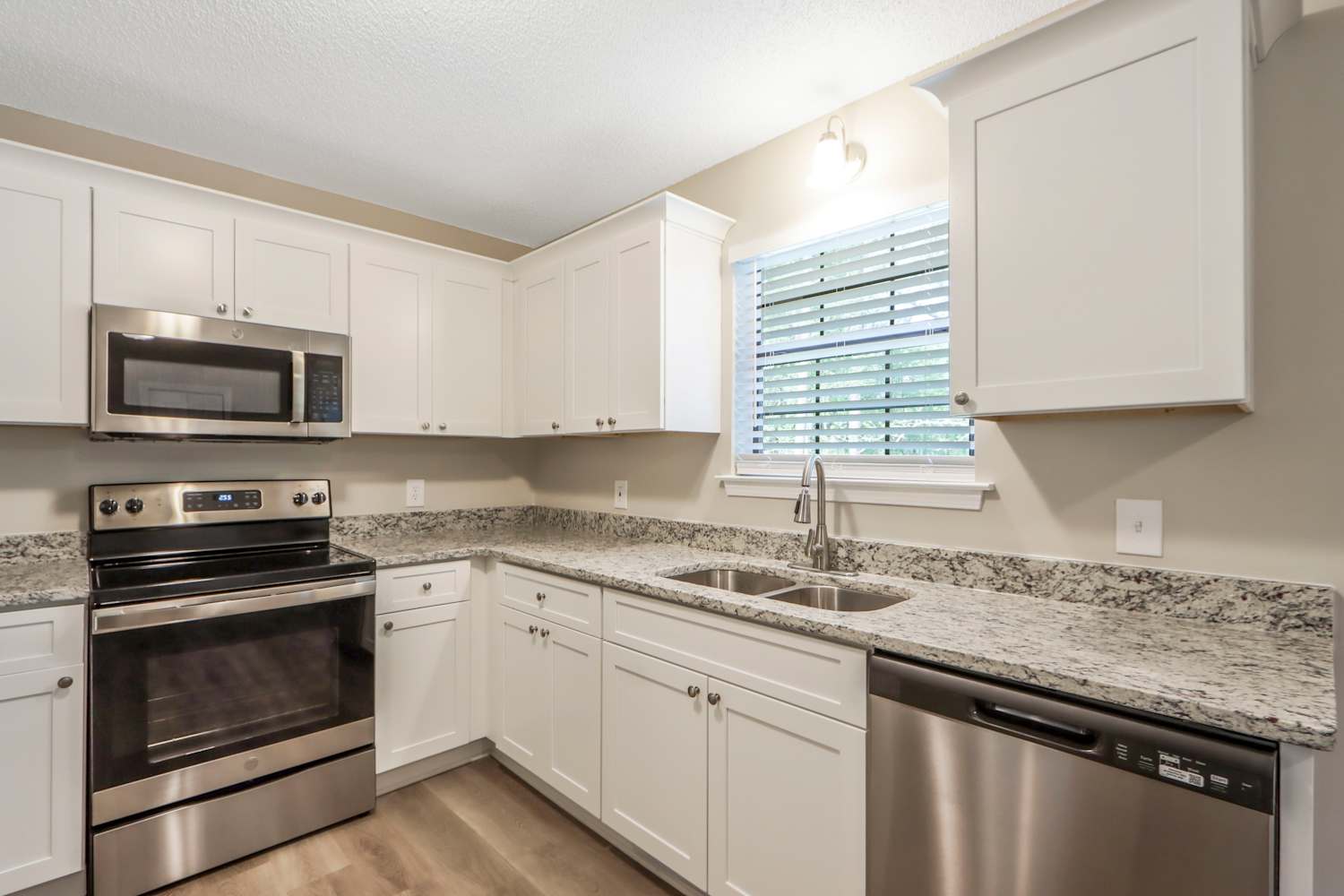 155 Russell Dr Hiram photo 11