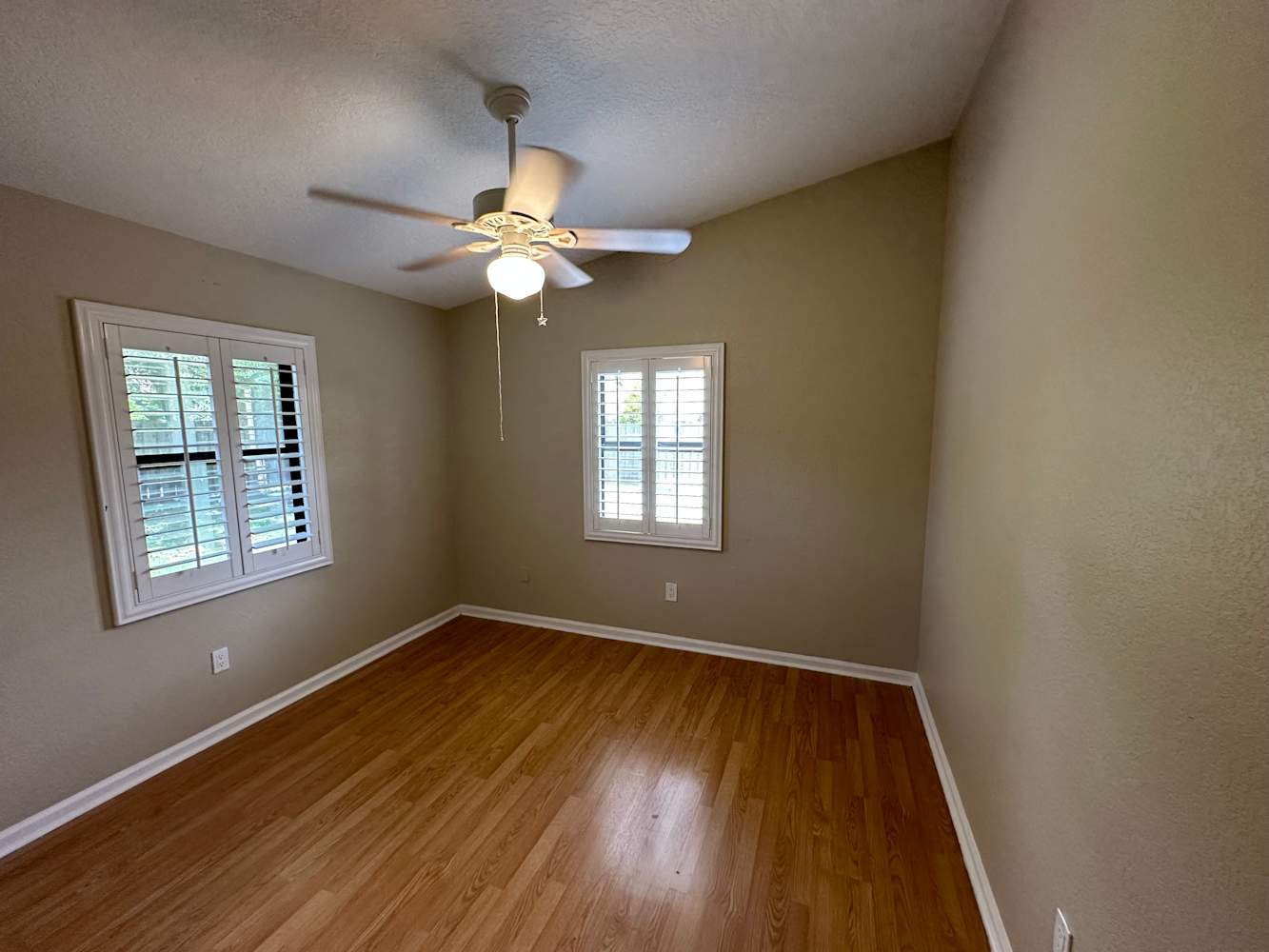 1566 Hollyhock Rd Wellington photo 12