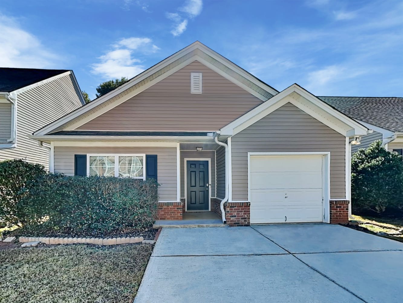1567 Alcovy Falls Dr, Lawrenceville