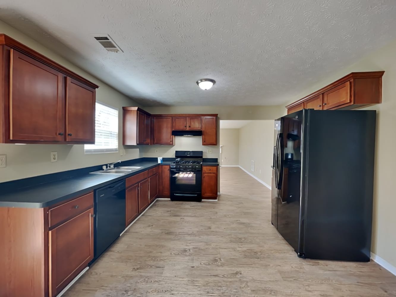 1600 Kennons Hill Ct Stone Mountain photo 8