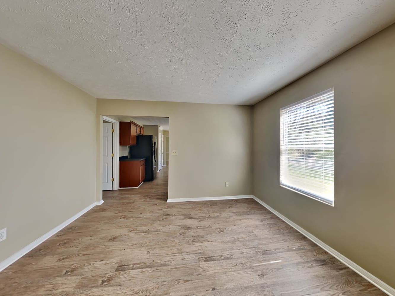 1600 Kennons Hill Ct Stone Mountain photo 7