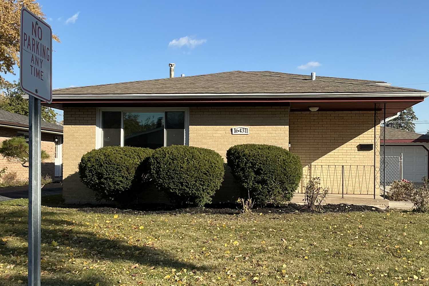 16431 Terry Ln, Oak Forest