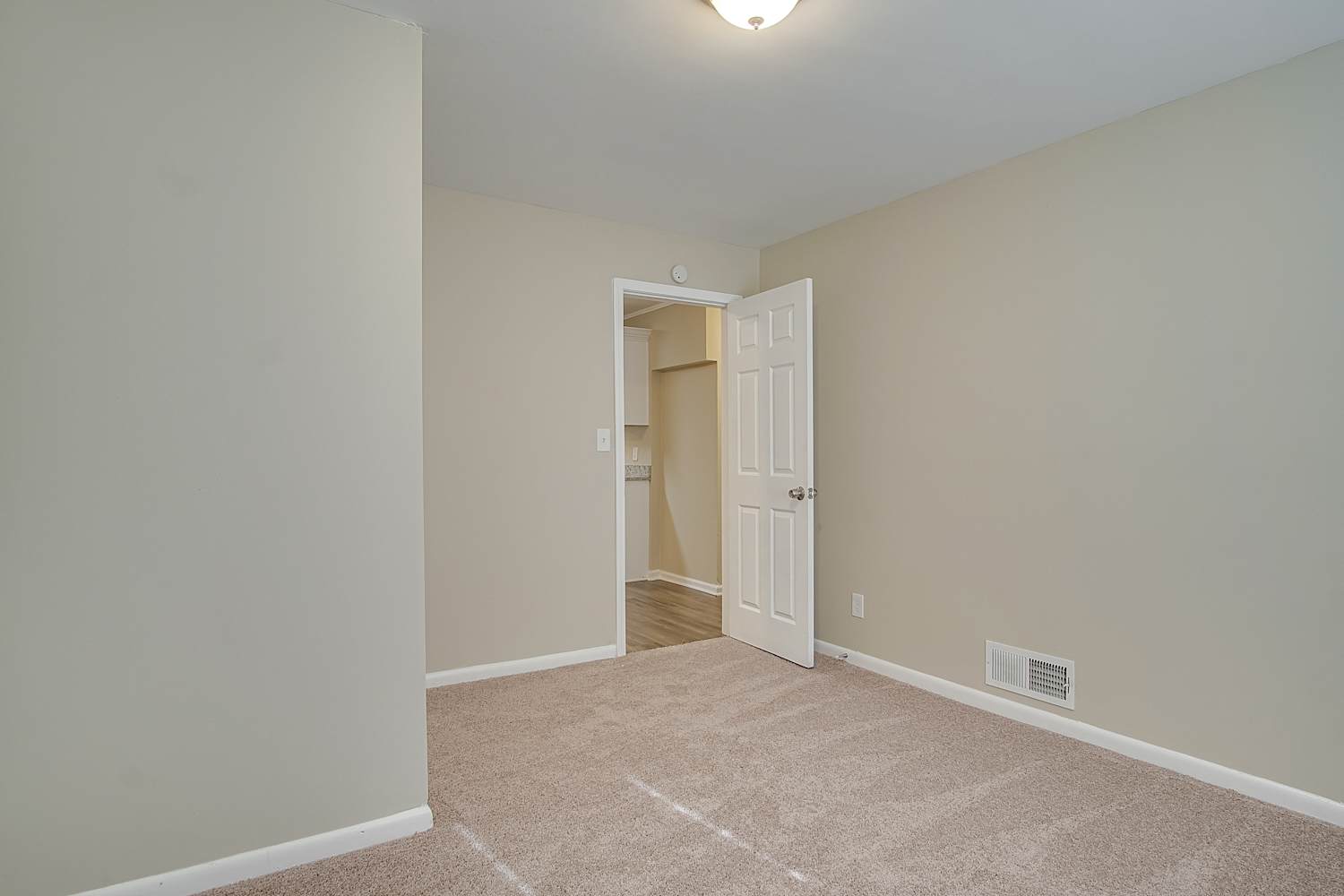 1690 Camperdown Cir Decatur photo 11