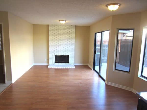 17022 Woodhill St, Fontana