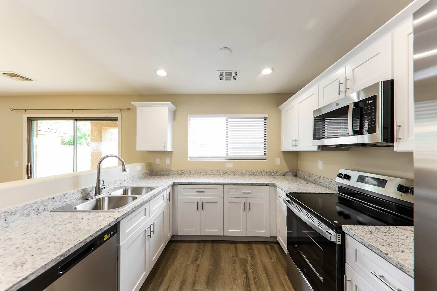 17049 W Marshall Ln Surprise photo 9