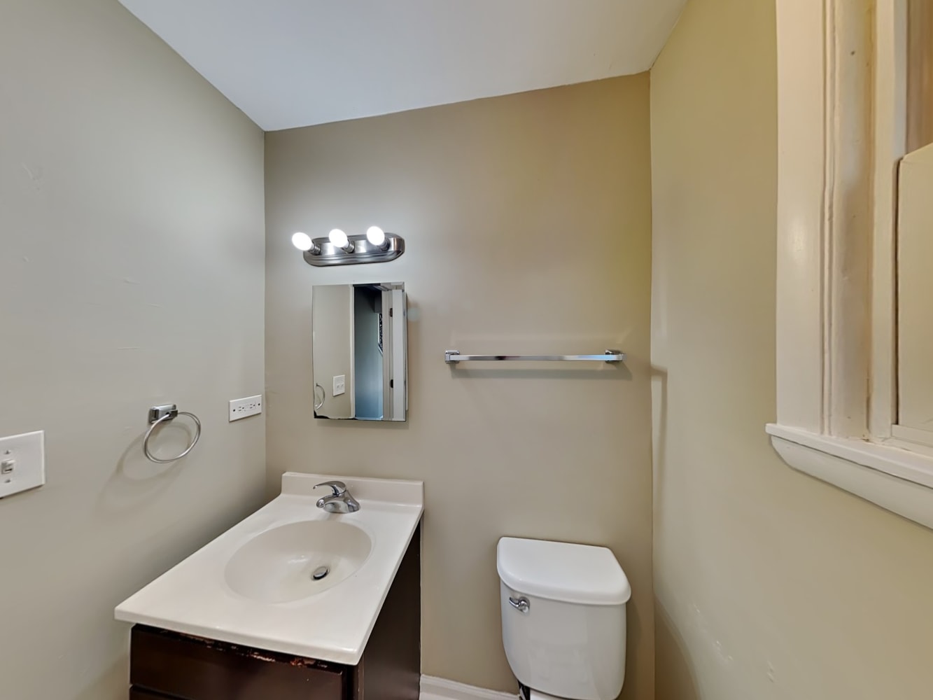 1816 N 38th Ave Stone Park photo 20