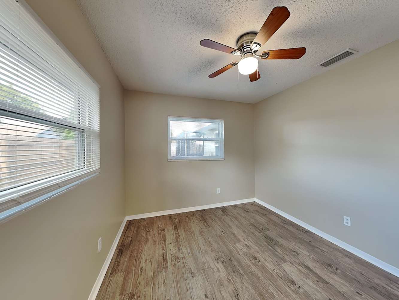 1856 Greenhill Dr Clearwater photo 13