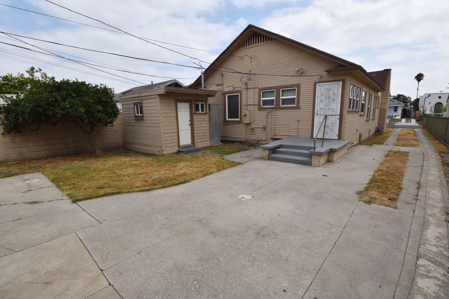 1873 W 38th Pl Los Angeles photo 9