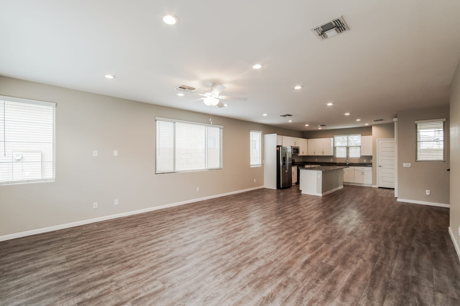 18923 W Pasadena Ave Litchfield Park photo 8