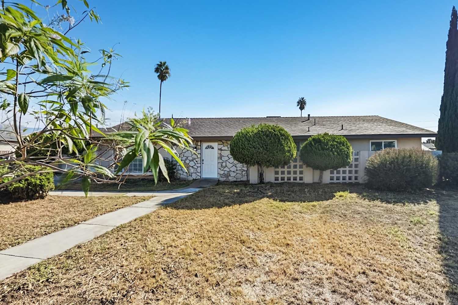 1967 N Oakdale Ave, Rialto
