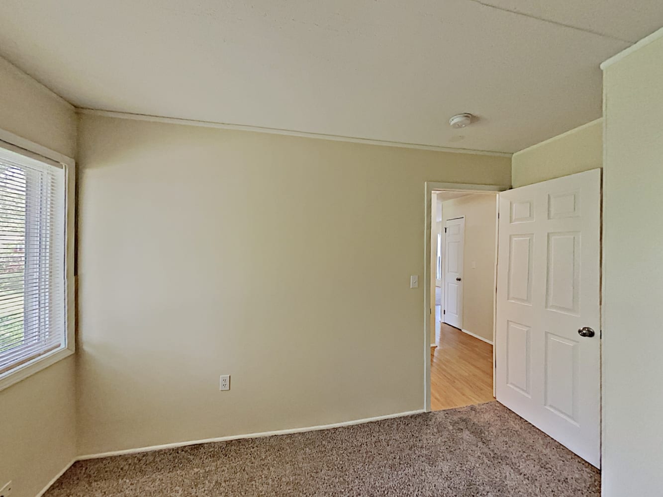 202 Mayfield Dr Streamwood photo 10