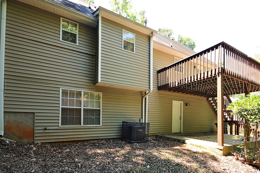 2190 Hampton Trl SE Conyers photo 17