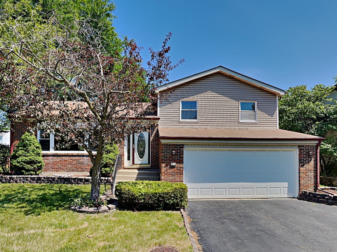 2260 Ridge Ave, Aurora