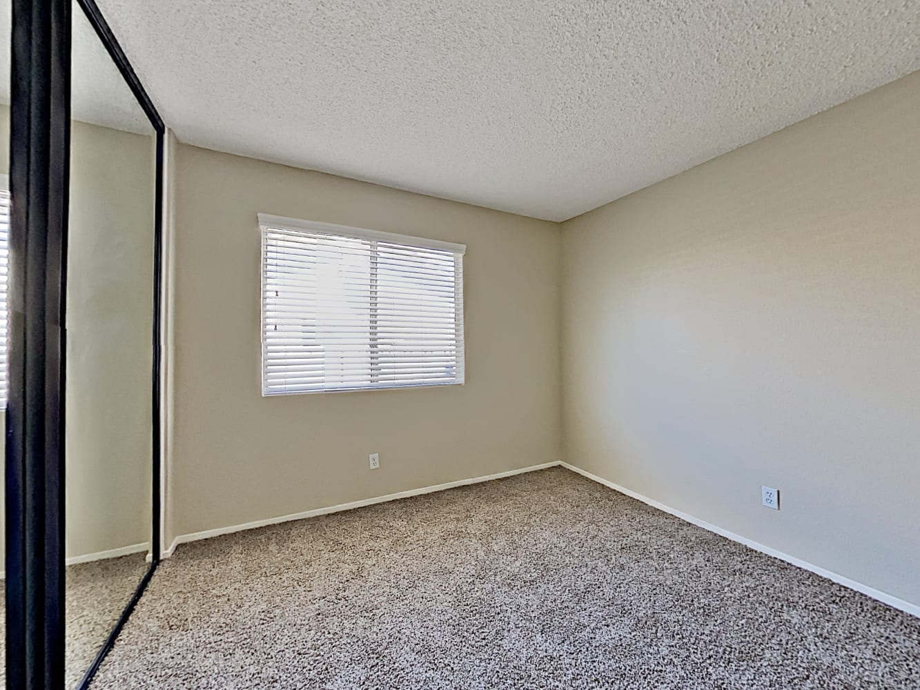 2308 Lone Pine St Henderson photo 8
