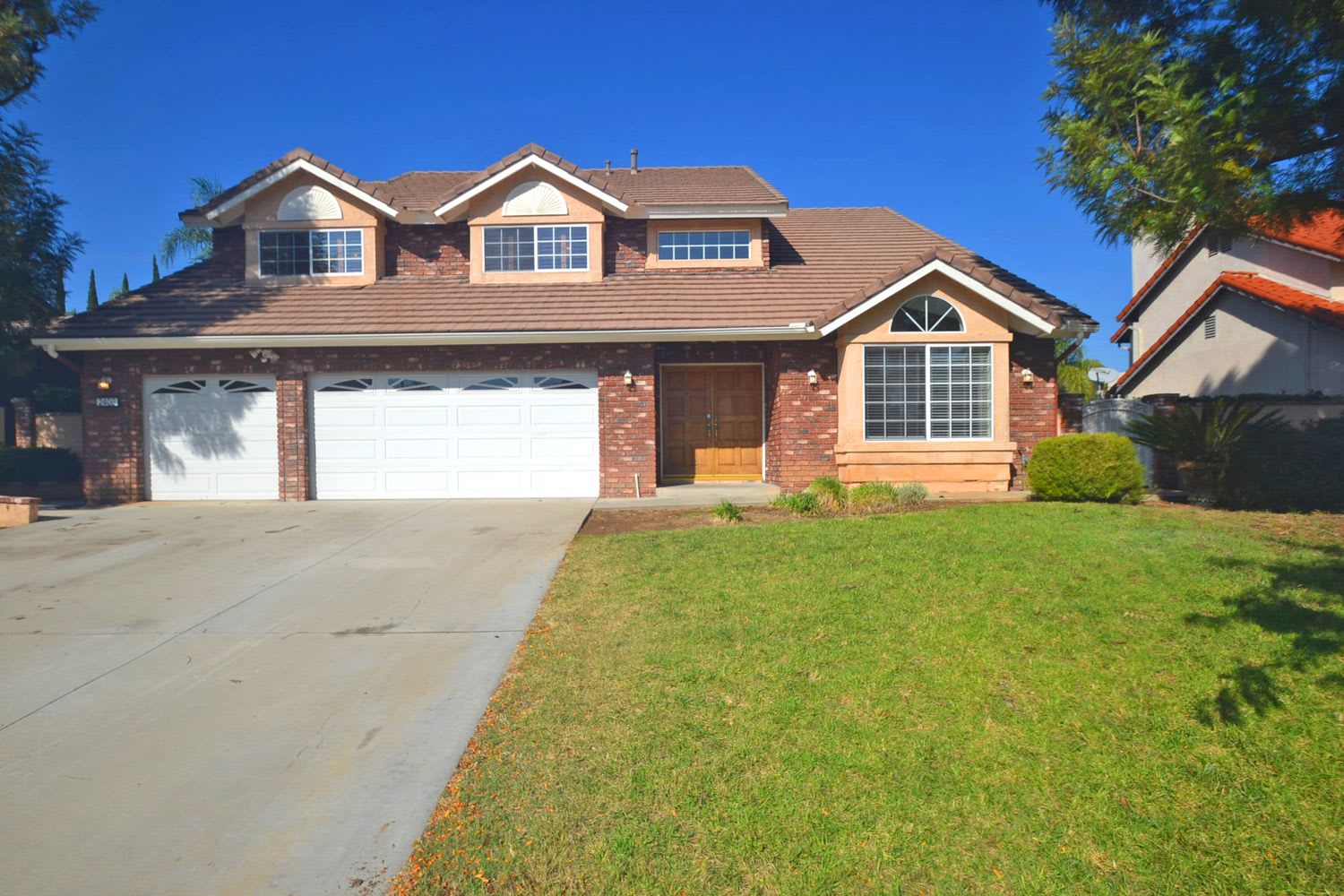 2408 Independence Cir Corona photo 1