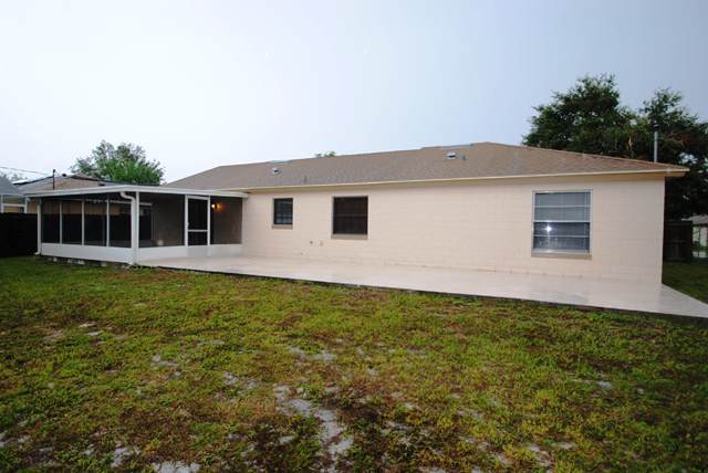 2469 Sheffield Dr Deltona photo 8