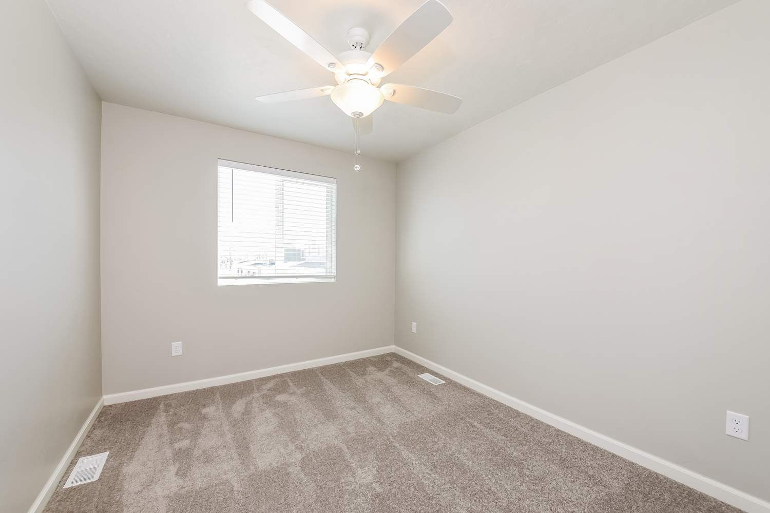 249 E Harker Creek St Saratoga Springs photo 15