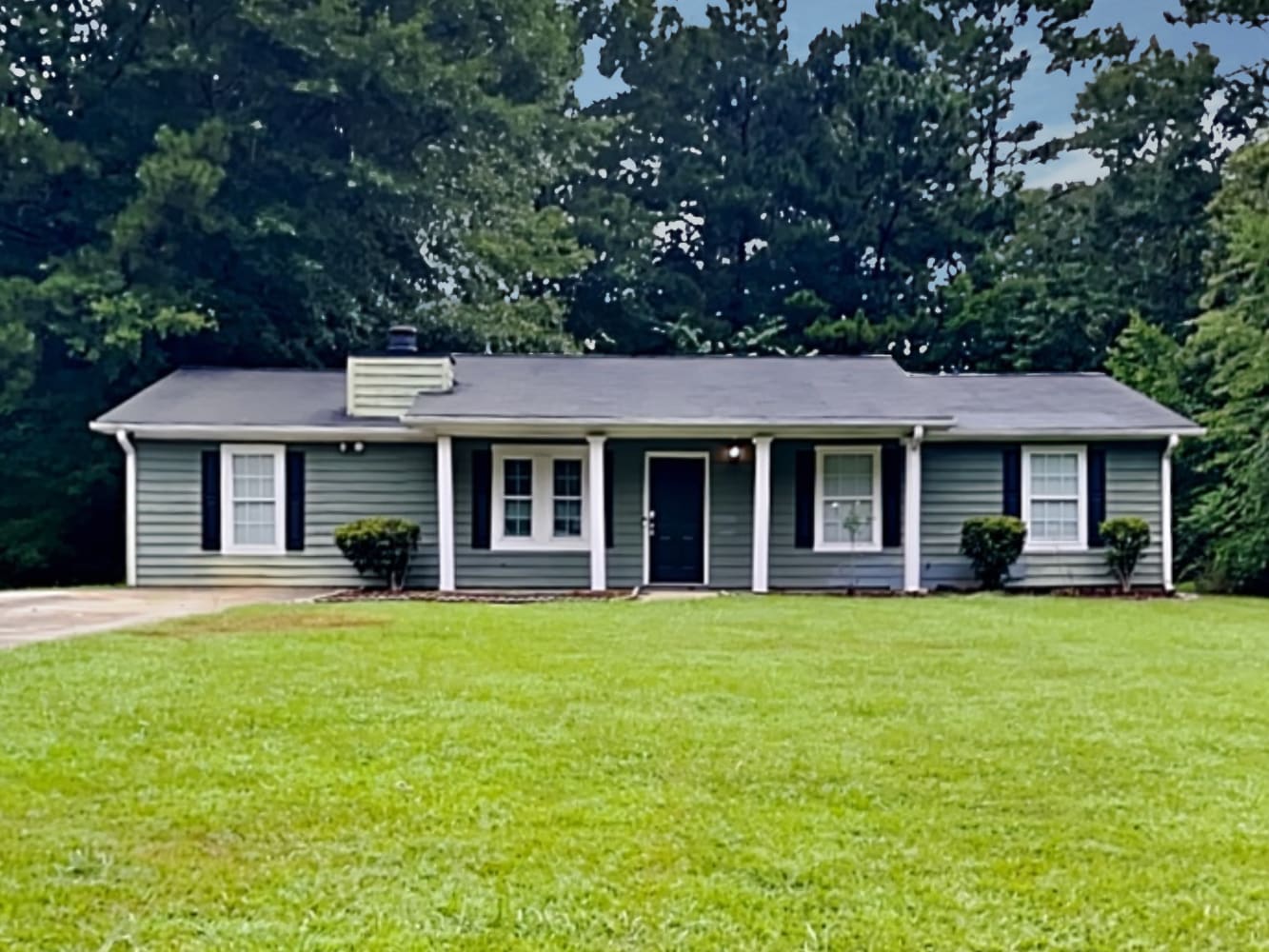 2490 Crumps Landing Rd, Snellville