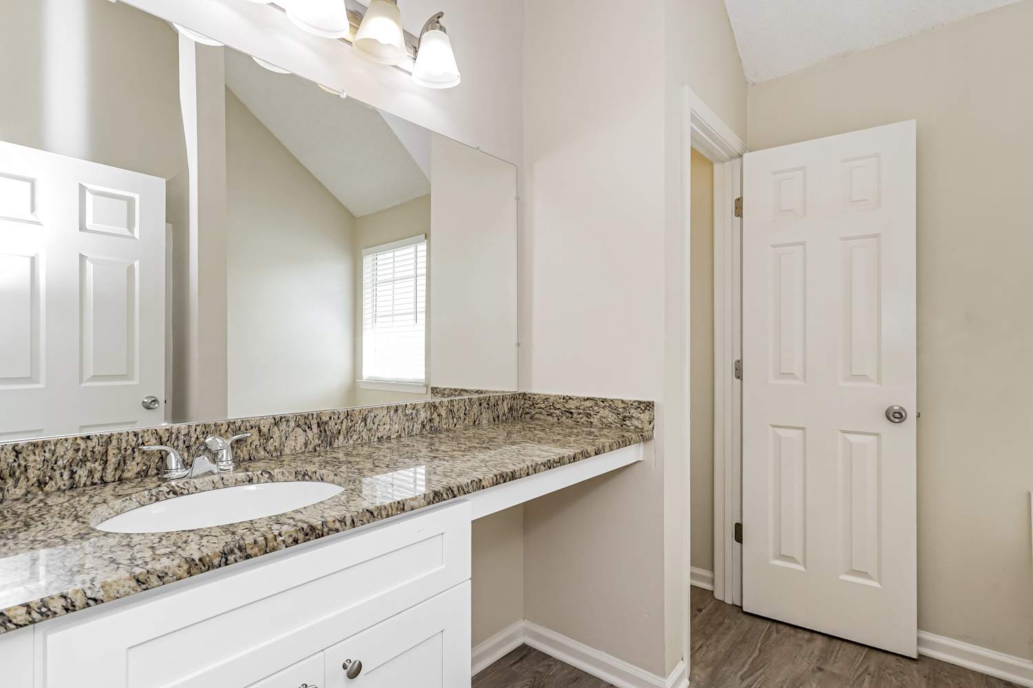 252 Kings Cv Locust Grove photo 11