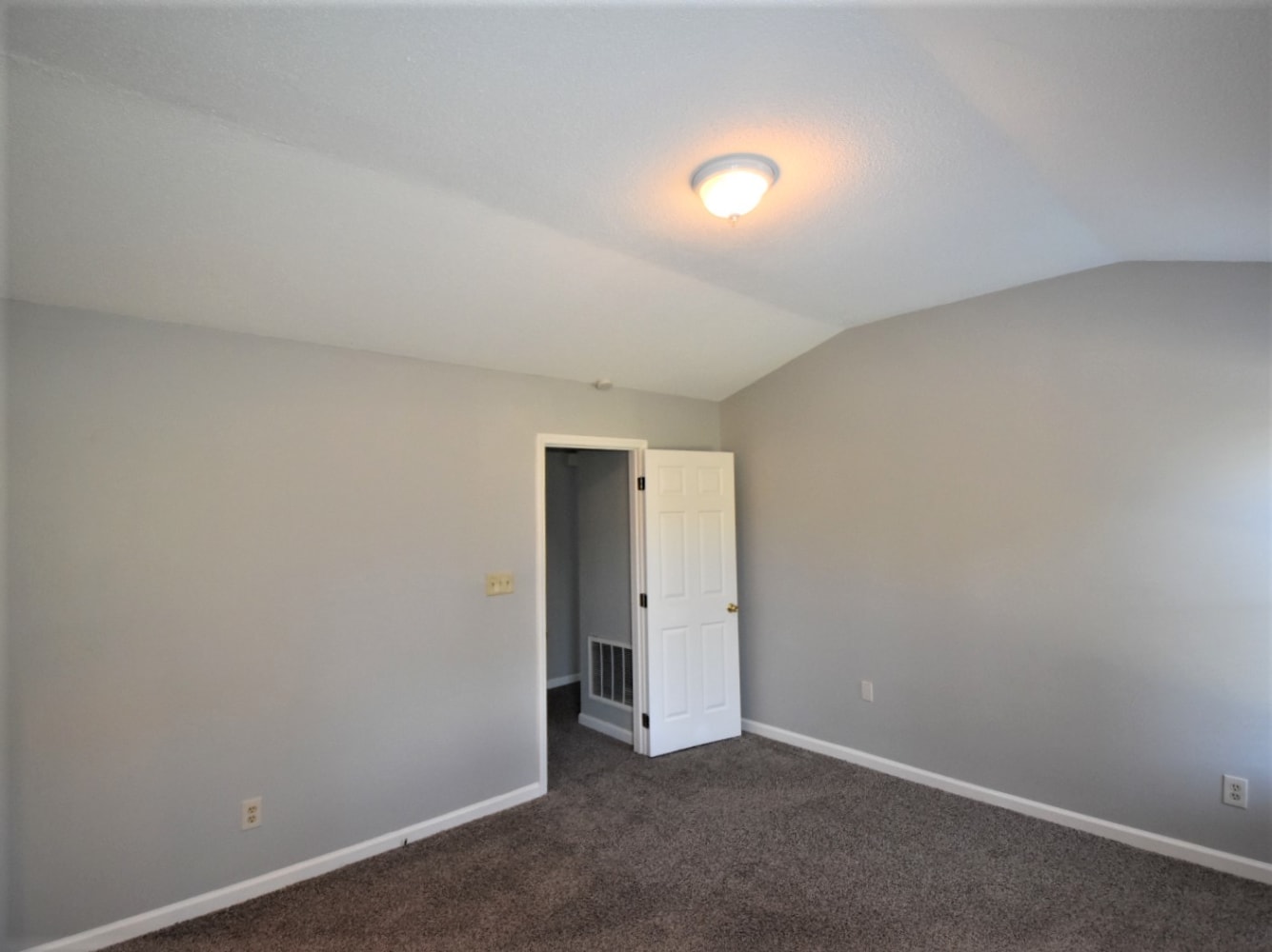 3 Mattie Ct Durham photo 11