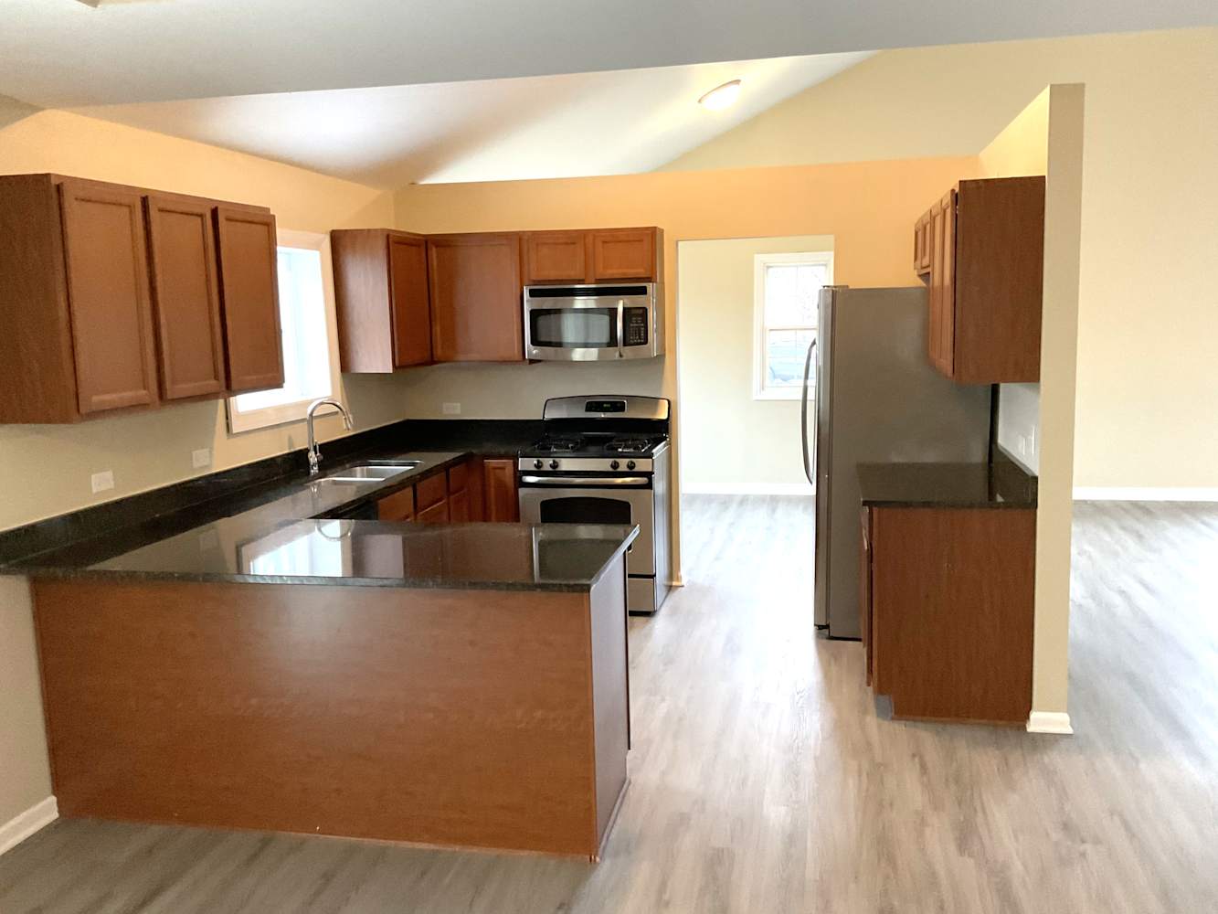 30 Rodenburg Rd Roselle photo 8