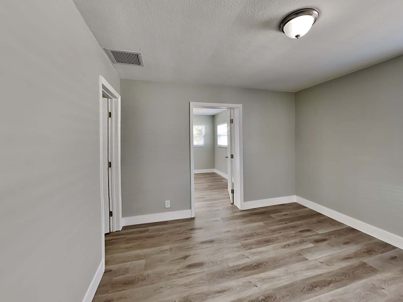 310 93Rd Ave N St. Petersburg photo 10