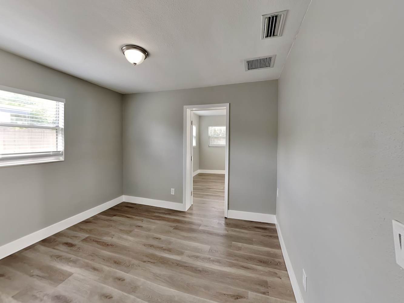 310 93Rd Ave N St. Petersburg photo 15