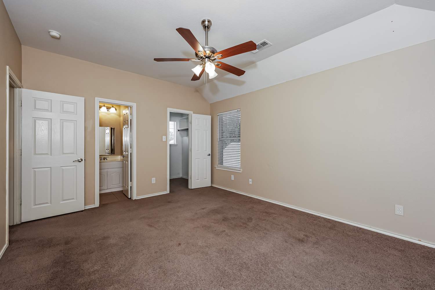 3247 Serpis Grand Prairie photo 14
