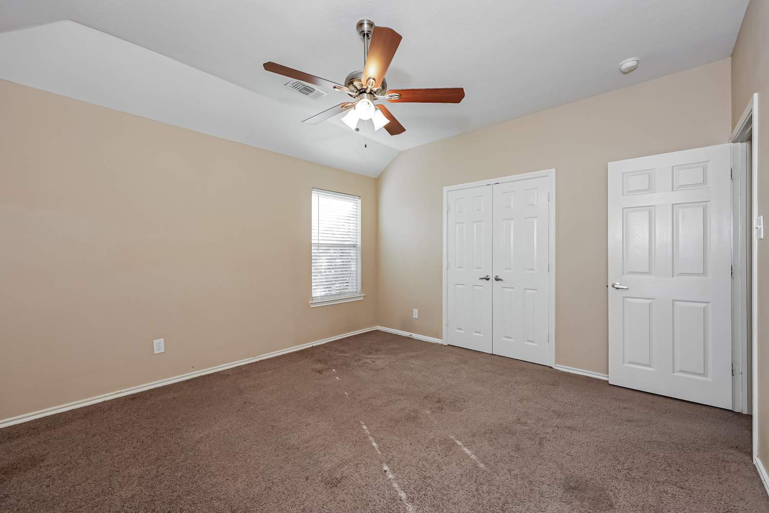 3247 Serpis Grand Prairie photo 12