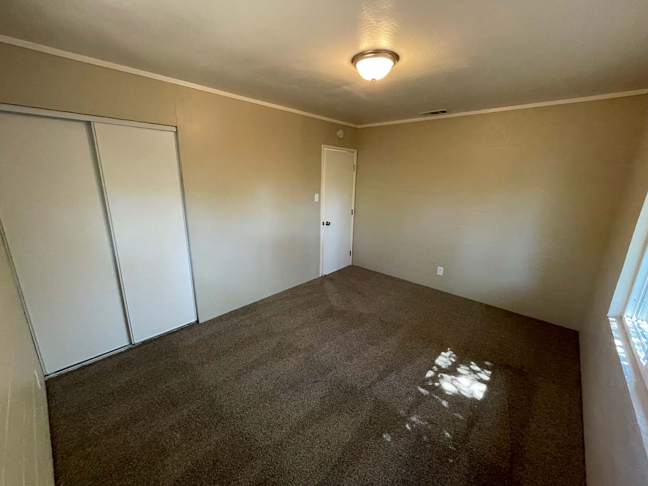 3354 Horseshoe Dr Sacramento photo 8