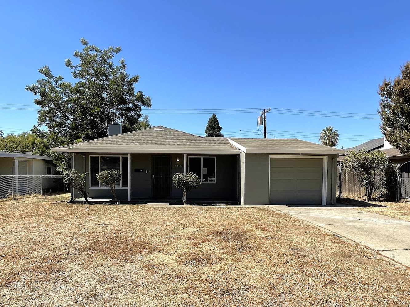 3354 Horseshoe Dr Sacramento photo 1