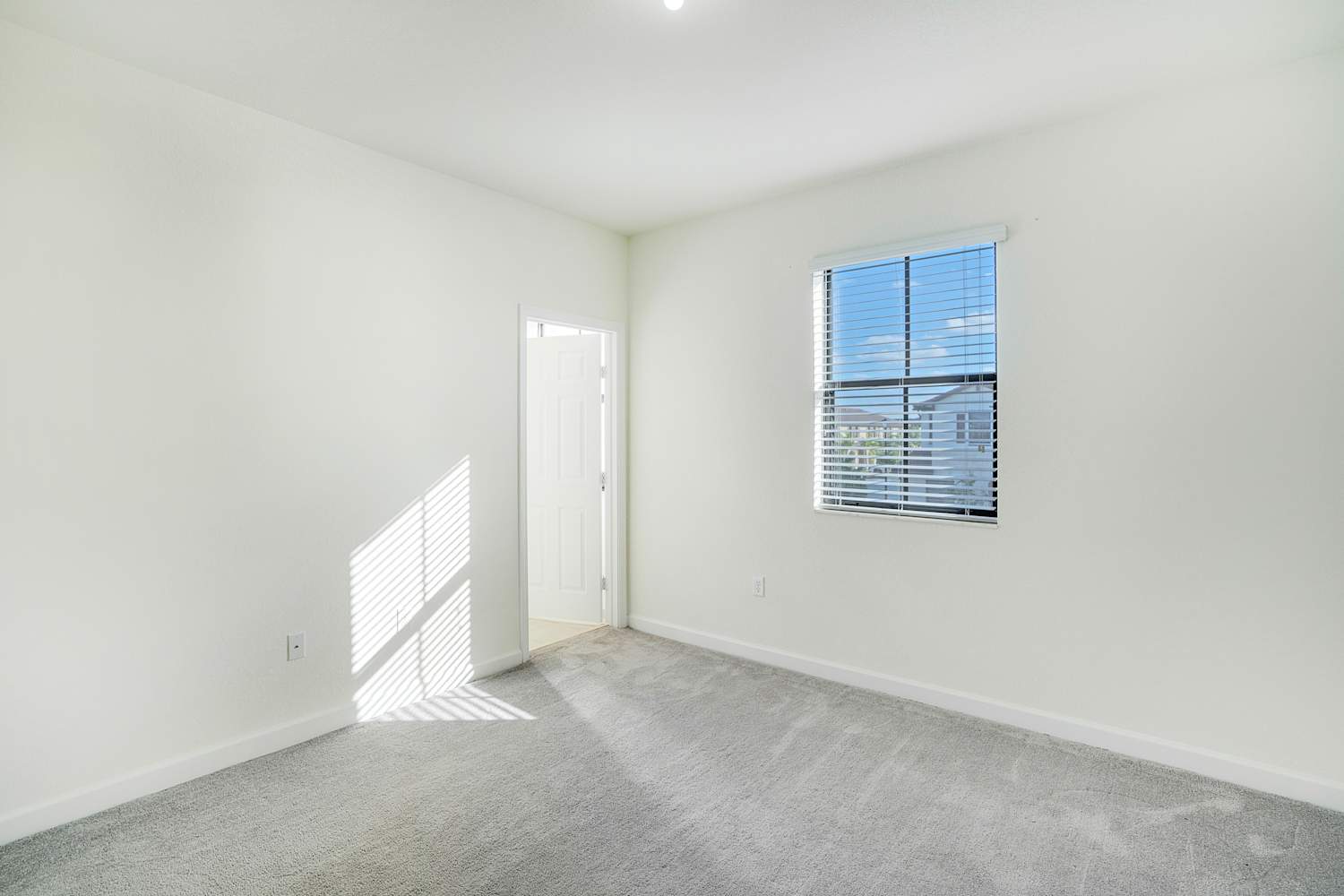 3373 W 105 Terrace Hialeah photo 16