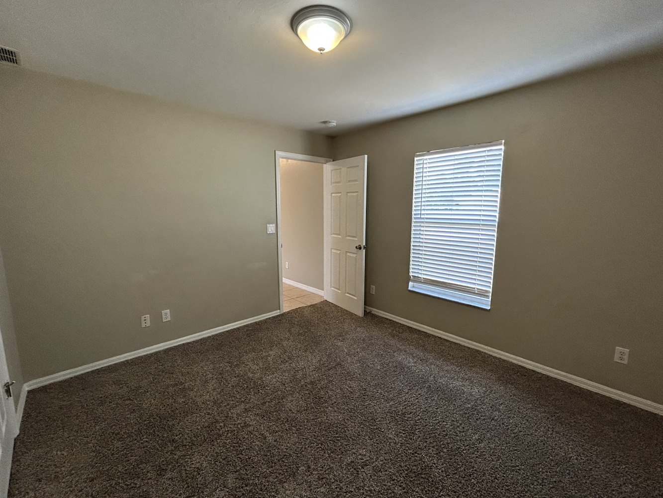 3423 SW 9th Ave Cape Coral photo 8