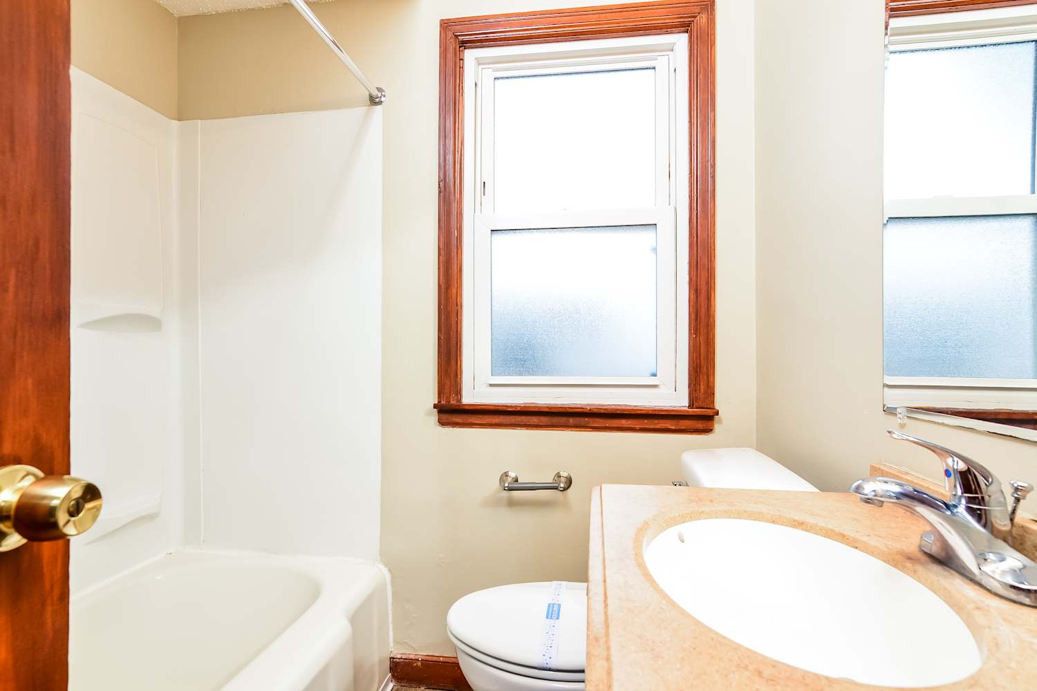 3729 Noble Ave N Robbinsdale photo 16